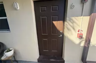 720 NE 2nd St, Fort Lauderdale, FL 33301 - Photo 16