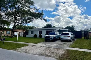 5720 SW 37 Ct, Davie, FL 33314 - Photo 2