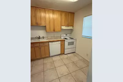 5515  Lakewood Cir, Unit #112, Margate, FL 33063 - Photo 4