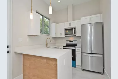 560 NW 12th St, Fort Lauderdale, FL 33311 - Photo 8