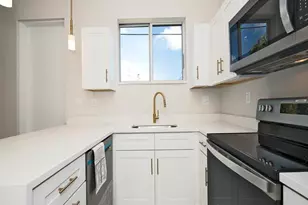 560 NW 12th St, Fort Lauderdale, FL 33311 - Photo 10