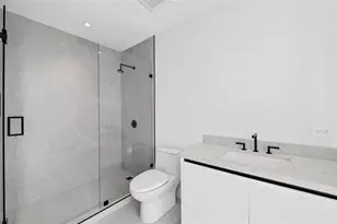 160 Isle of Venice Dr, Fort Lauderdale, FL 33301 - Photo 24