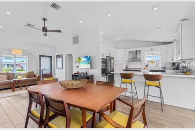 1915 NE 18th St, Fort Lauderdale, FL 33305 - Photo 10