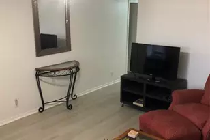 850 SW 133 Unit, Pembroke Pines, FL 33027 - Photo 4