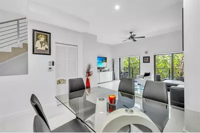 462 SE 1st Cir, Pompano Beach, FL 33060 - Photo 4