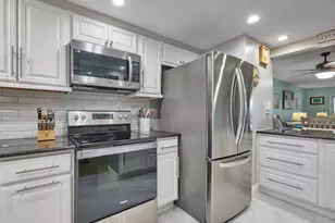 6020 NW 44th St, Lauderhill, FL 33319 - Photo 14