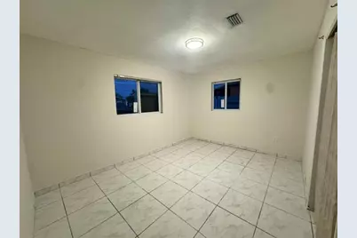 7430  Venetian St, Miramar, FL 33023 - Photo 12