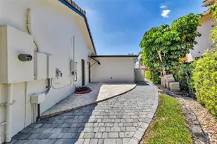 633 4th Key Dr, Fort Lauderdale, FL 33304 - Photo 80