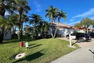 8045 Clear Shores Cir, Delray Beach, FL 33446 - Photo 2