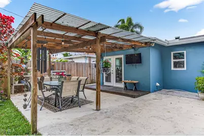 270 NE 42nd Ct, Oakland Park, FL 33334 - Photo 40