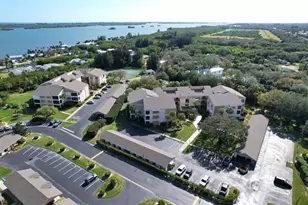 6175 S Mirror Lake Dr, Sebastian, FL 32958 - Photo 14