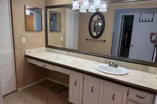 2302 Bridgewood Dr, Boca Raton, FL 33434 - Photo 14