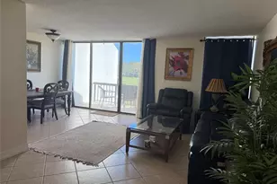 2302 Bridgewood Dr, Boca Raton, FL 33434 - Photo 6