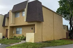 5668 Blueberry Unit, Lauderhill, FL 33313 - Photo 2