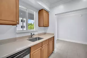 9930 Collins Ave, Bal Harbour, FL 33154 - Photo 6