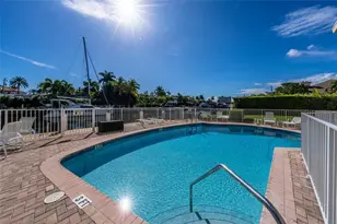 1332 Bayview Dr, Fort Lauderdale, FL 33304 - Photo 20