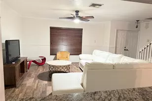 10843 NW 8th St, Pembroke Pines, FL 33026 - Photo 26