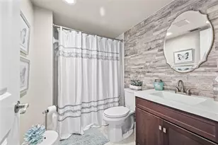 800 SW 125th Way, Pembroke Pines, FL 33027 - Photo 10