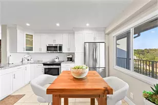 800 SW 125th Way, Pembroke Pines, FL 33027 - Photo 2