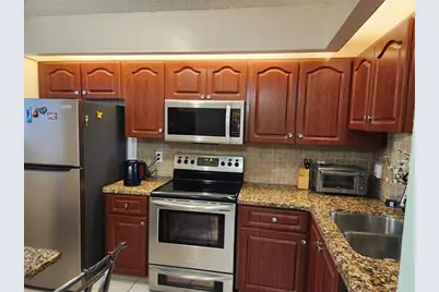 112  Lake Emerald Dr, Unit #208, Oakland Park, FL 33309 - Photo 8