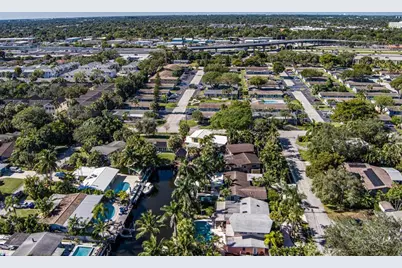 1728 SW 4th Ct, Fort Lauderdale, FL 33312 - Photo 30