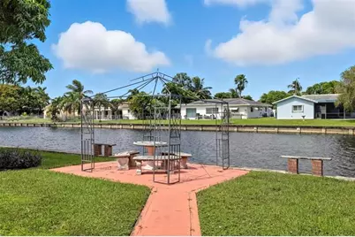 9407 NW 70th Pl, Tamarac, FL 33321 - Photo 36