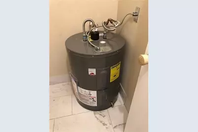 5156 NE 6th Ave, Unit #201, Fort Lauderdale, FL 33334 - Photo 10