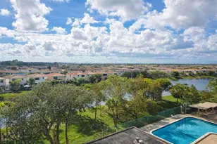 800 NE 195th St, Miami, FL 33179 - Photo 20