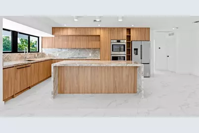 20500  Highland Lakes Blvd, Miami, FL 33179 - Photo 8