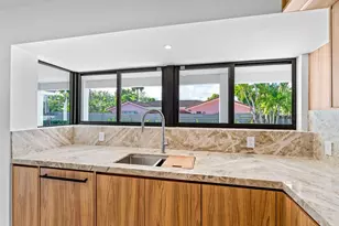 20500 Highland Lakes Blvd, Miami, FL 33179 - Photo 6