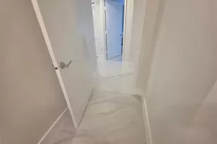 19501 W Country Club Dr, Aventura, FL 33180 - Photo 26