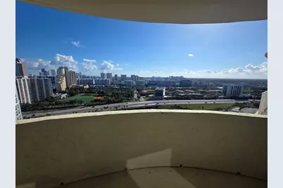 19501 W Country Club Dr, Unit #2306, Aventura, FL 33180 - Photo 14