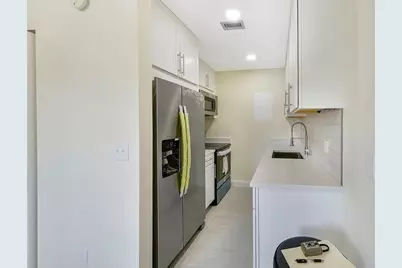 8921 NW 28th Dr, Unit #B, Coral Springs, FL 33065 - Photo 2