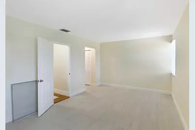 8921 NW 28th Dr, Unit #B, Coral Springs, FL 33065 - Photo 16