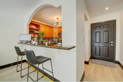 18111 NW 68th Ave, Unit #I210, Hialeah, FL 33015 - Photo 8