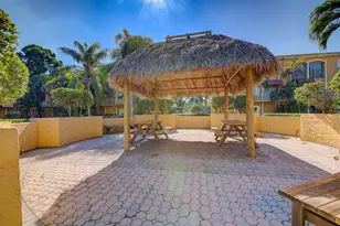 18111 NW 68th Ave, Hialeah, FL 33015 - Photo 26