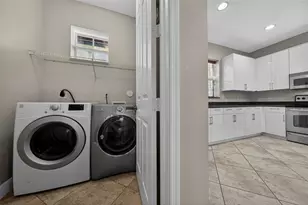 1033 NE 17th Way Unit, Fort Lauderdale, FL 33304 - Photo 6