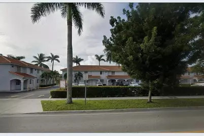 3526 W 76th St, Unit #203, Hialeah, FL 33018 - Photo 1