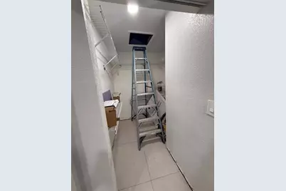 3526 W 76th St, Unit #203, Hialeah, FL 33018 - Photo 12