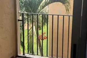 8851 NW 119th St Unit, Hialeah Gardens, FL 33018 - Photo 28