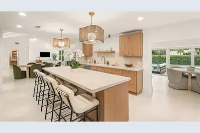 4877  Pineview Circle, Delray Beach, FL 33445 - Photo 18