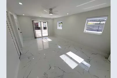 9900 NW 39th Ct, Coral Springs, FL 33065 - Photo 16