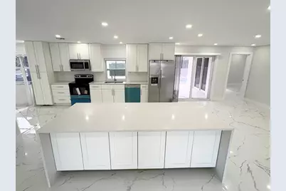 9900 NW 39th Ct, Coral Springs, FL 33065 - Photo 6