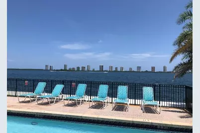 1040  Lake Shore Dr, Unit #206, West Palm Beach, FL 33403 - Photo 10