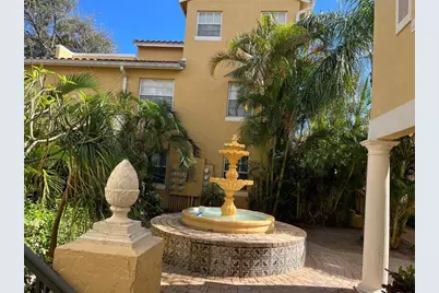 1040  Lake Shore Dr, Unit #206, West Palm Beach, FL 33403 - Photo 8