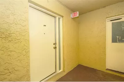 10762  La Placida Dr, Unit #205, Coral Springs, FL 33065 - Photo 18