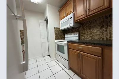 15675 SW 74th Circle Dr, Unit #3, Miami, FL 33193 - Photo 8