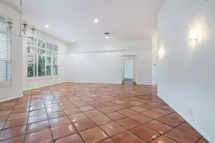 2466 Bay Isle Ct, Weston, FL 33327 - Photo 12