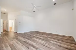 2466 Bay Isle Ct, Weston, FL 33327 - Photo 18