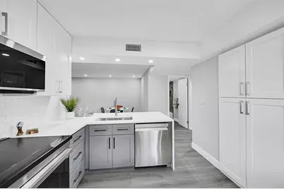 15251  Lakes Of Delray Blvd, Unit #335, Delray Beach, FL 33484 - Photo 18